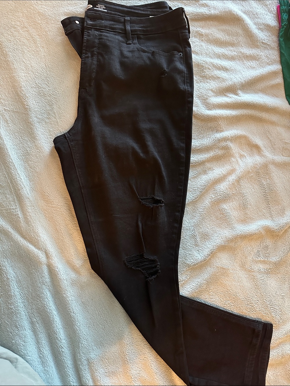 Old Navy Black Women's Skinny Jeans with Ripped Detail